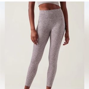 Athleta salutation stash 7/8 tight shanti animal purple